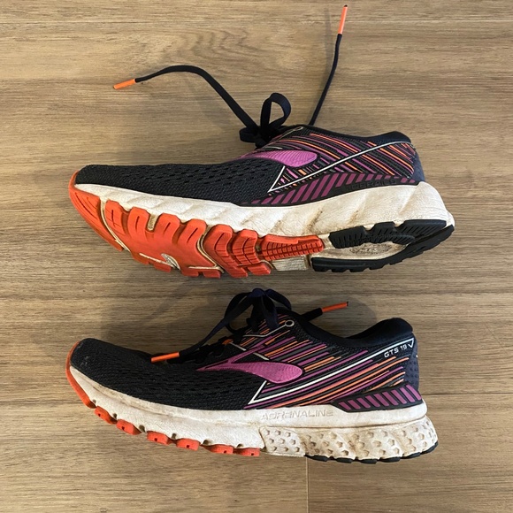 Brooks Adrenaline - Gently Used - Size 6.5 Narrow - Picture 2 of 5